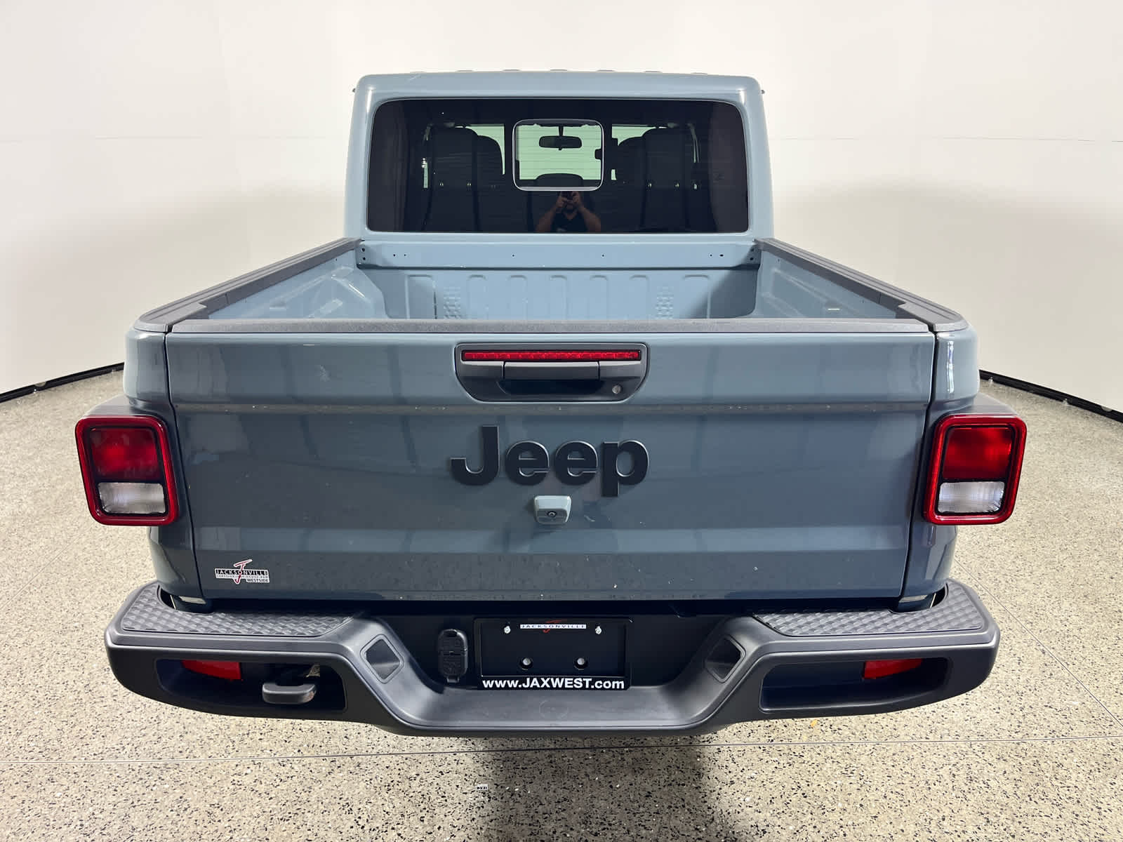 2025 Jeep Gladiator — detail view