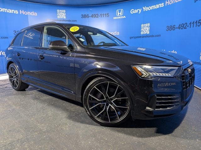 2021 Audi Q7 Prestige in Orca Black Metallic — front three-quarter view
