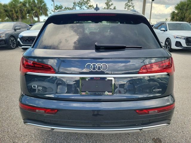 2021 Audi Q5 — detail view