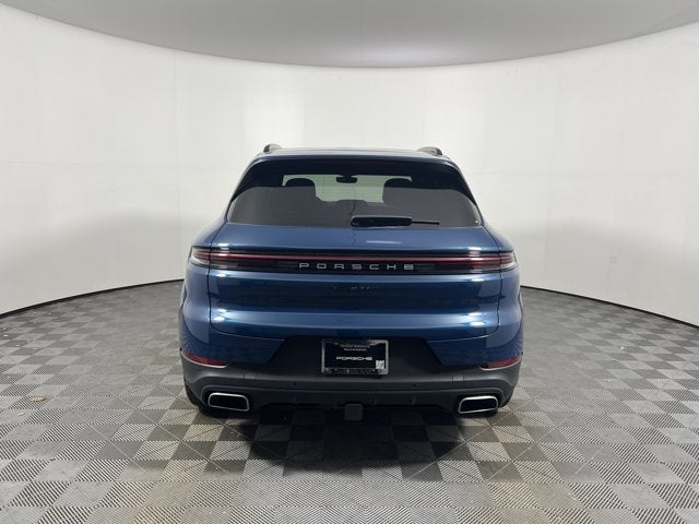 2025 Porsche Cayenne — detail view